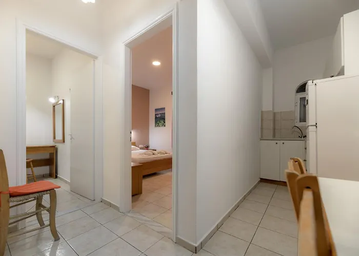 Appartement Anthi & *