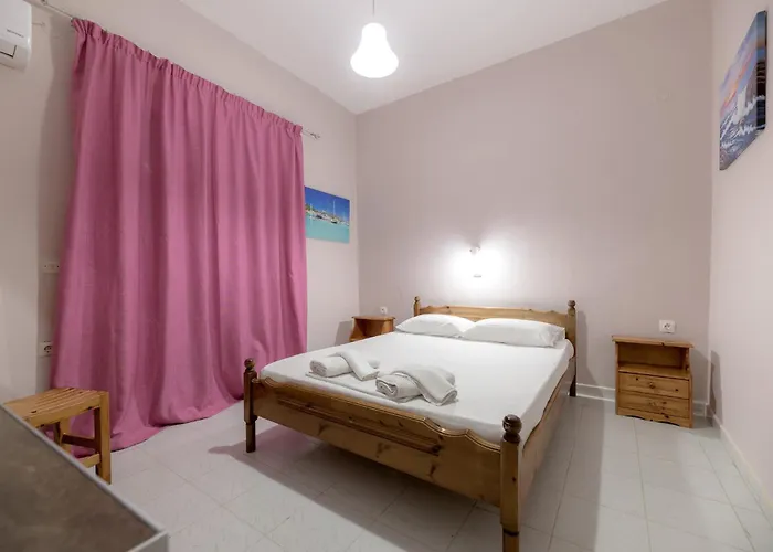 Anthi & Appartement Alykes (Zakynthos)