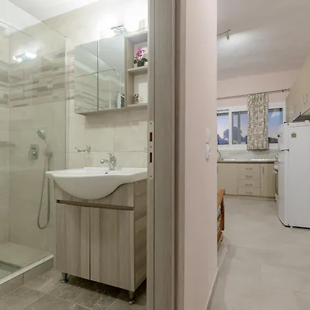 Anthi & Apartament *