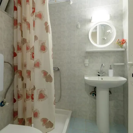 Anthi & Apartament Alikes