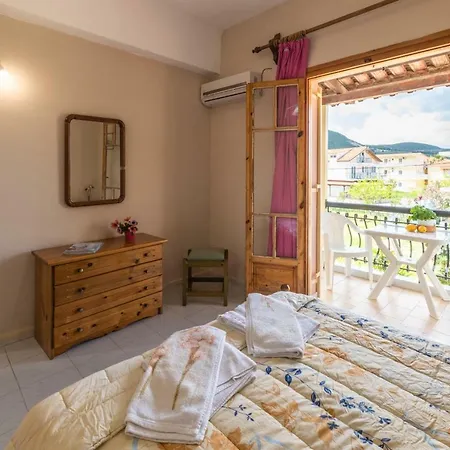 Appartement Anthi & *