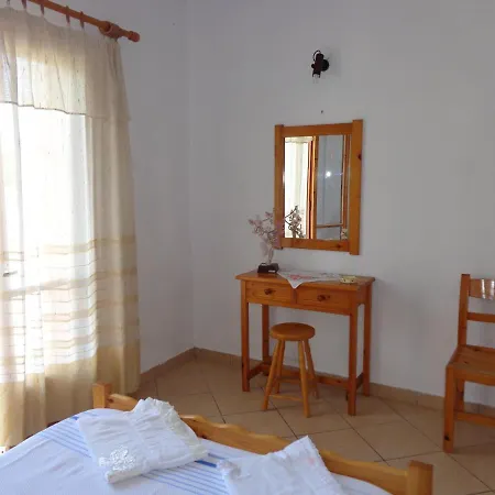 Appartement Anthi & *